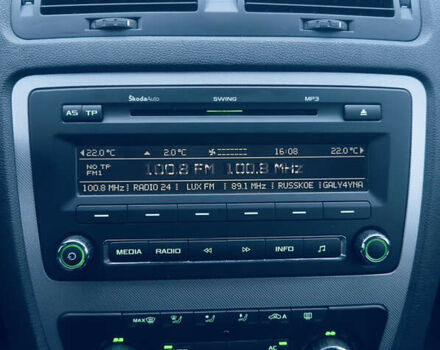 Бежевий Шкода Октавія, об'ємом двигуна 1.6 л та пробігом 112 тис. км за 9000 $, фото 7 на Automoto.ua