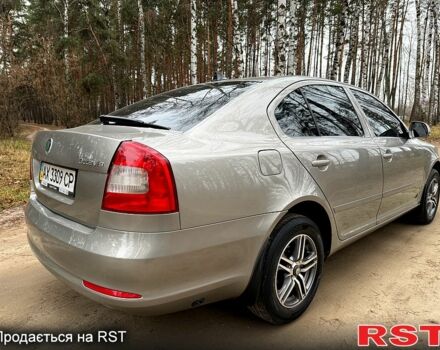 Бежевый Шкода Октавия, объемом двигателя 1.6 л и пробегом 175 тыс. км за 8300 $, фото 4 на Automoto.ua