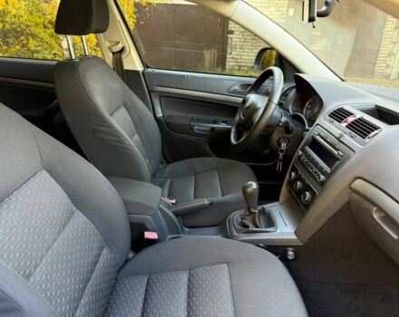 Бежевый Шкода Октавия, объемом двигателя 0 л и пробегом 185 тыс. км за 7300 $, фото 7 на Automoto.ua