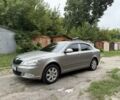 Бежевый Шкода Октавия, объемом двигателя 1.8 л и пробегом 145 тыс. км за 7300 $, фото 1 на Automoto.ua