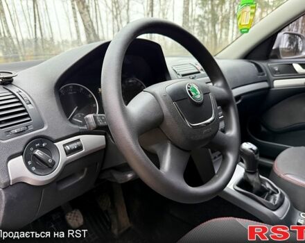 Бежевый Шкода Октавия, объемом двигателя 1.6 л и пробегом 175 тыс. км за 8300 $, фото 8 на Automoto.ua