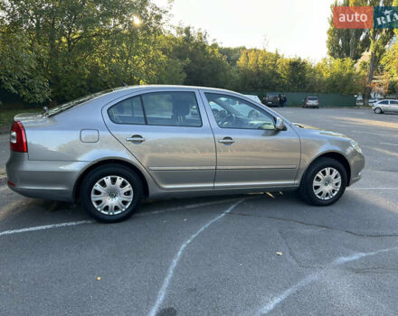 Бежевый Шкода Октавия, объемом двигателя 1.8 л и пробегом 39 тыс. км за 12200 $, фото 16 на Automoto.ua