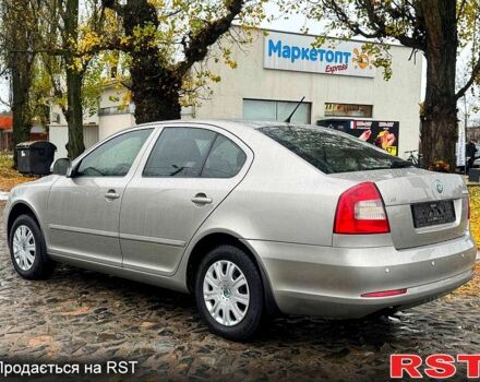 Бежевый Шкода Октавия, объемом двигателя 1.8 л и пробегом 150 тыс. км за 7920 $, фото 4 на Automoto.ua