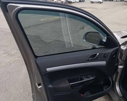 Бежевий Шкода Октавія, об'ємом двигуна 1.8 л та пробігом 107 тис. км за 8500 $, фото 8 на Automoto.ua