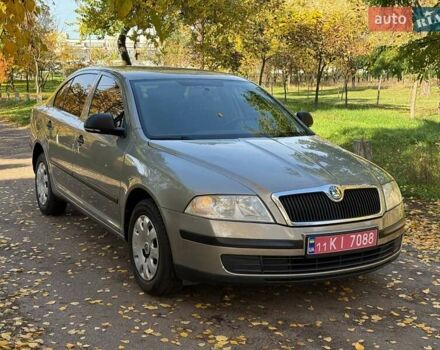 Шкода Октавія 2012 у Києві на Automoto.ua Бежевий Шкода Октавія, об'ємом двигуна 1.6 л та пробігом 196 тис. км за 7000 $, фото 1 на Automoto.ua