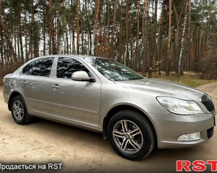 Бежевый Шкода Октавия, объемом двигателя 1.6 л и пробегом 175 тыс. км за 8300 $, фото 2 на Automoto.ua