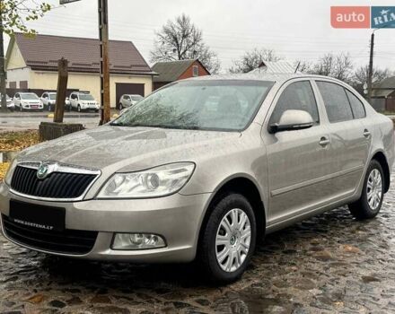 Бежевый Шкода Октавия, объемом двигателя 1.8 л и пробегом 155 тыс. км за 7920 $, фото 3 на Automoto.ua