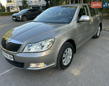 Бежевый Шкода Октавия, объемом двигателя 1.8 л и пробегом 40 тыс. км за 11900 $, фото 15 на Automoto.ua