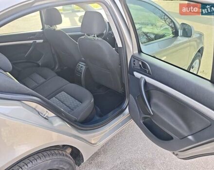 Бежевий Шкода Октавія, об'ємом двигуна 1.6 л та пробігом 200 тис. км за 8199 $, фото 18 на Automoto.ua