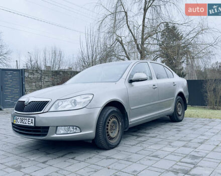 Бежевий Шкода Октавія, об'ємом двигуна 1.6 л та пробігом 112 тис. км за 9000 $, фото 2 на Automoto.ua