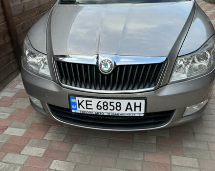 Бежевый Шкода Октавия, объемом двигателя 1.8 л и пробегом 165 тыс. км за 8800 $, фото 7 на Automoto.ua