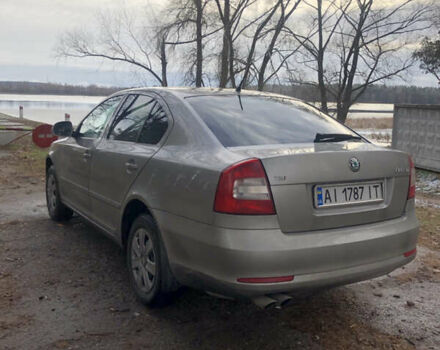 Бежевый Шкода Октавия, объемом двигателя 1.8 л и пробегом 365 тыс. км за 9000 $, фото 7 на Automoto.ua