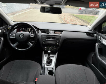 Бежевий Шкода Октавія, об'ємом двигуна 1.4 л та пробігом 215 тис. км за 9350 $, фото 12 на Automoto.ua