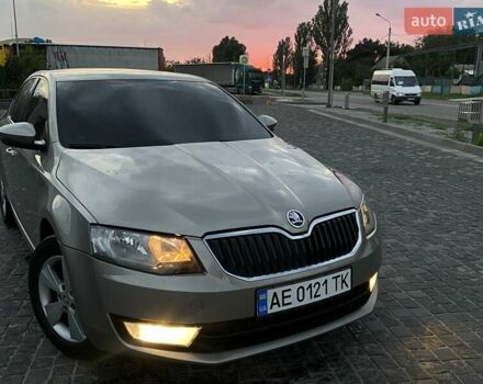 Шкода Октавія 2013 у Дніпро (Дніпропетровську) на Automoto.ua Бежевий Шкода Октавія, об'ємом двигуна 1.8 л та пробігом 242 тис. км за 10500 $, фото 10 на Automoto.ua