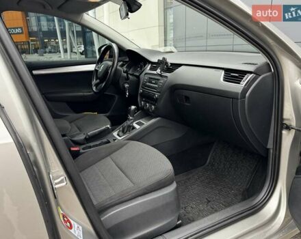 Шкода Октавия 2013 в Киеве на Automoto.ua Бежевый Шкода Октавия, объемом двигателя 1.4 л и пробегом 213 тыс. км за 10400 $, фото 14 на Automoto.ua