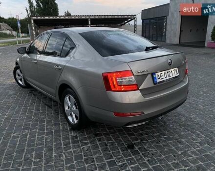 Шкода Октавія 2013 у Дніпро (Дніпропетровську) на Automoto.ua Бежевий Шкода Октавія, об'ємом двигуна 1.8 л та пробігом 242 тис. км за 10500 $, фото 4 на Automoto.ua