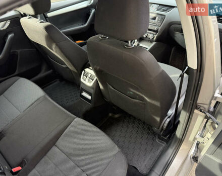 Бежевый Шкода Октавия, объемом двигателя 1.2 л и пробегом 245 тыс. км за 7999 $, фото 14 на Automoto.ua