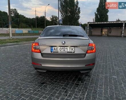 Шкода Октавія 2013 у Дніпро (Дніпропетровську) на Automoto.ua Бежевий Шкода Октавія, об'ємом двигуна 1.8 л та пробігом 242 тис. км за 10500 $, фото 3 на Automoto.ua