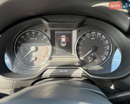 Шкода Октавия 2014 в Киеве на Automoto.ua Бежевый Шкода Октавия, объемом двигателя 1.6 л и пробегом 297 тыс. км за 11000 $, фото 14 на Automoto.ua