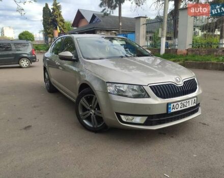Бежевый Шкода Октавия, объемом двигателя 1.6 л и пробегом 262 тыс. км за 11500 $, фото 1 на Automoto.ua