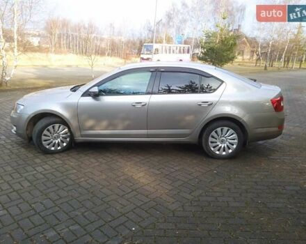 Бежевый Шкода Октавия, объемом двигателя 1.6 л и пробегом 161 тыс. км за 9400 $, фото 6 на Automoto.ua