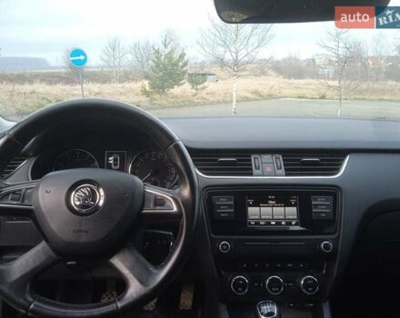Бежевый Шкода Октавия, объемом двигателя 1.6 л и пробегом 161 тыс. км за 9400 $, фото 10 на Automoto.ua