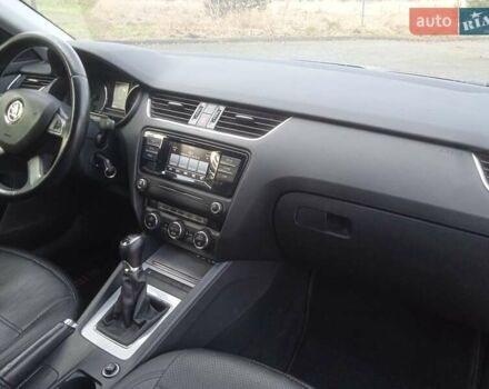 Бежевый Шкода Октавия, объемом двигателя 1.6 л и пробегом 161 тыс. км за 9400 $, фото 9 на Automoto.ua