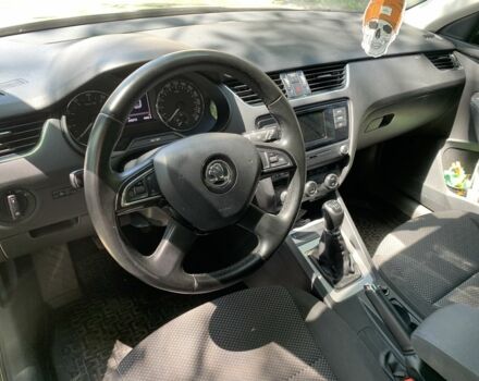 Бежевий Шкода Октавія, об'ємом двигуна 1.4 л та пробігом 250 тис. км за 10000 $, фото 5 на Automoto.ua