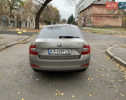 Бежевый Шкода Октавия, объемом двигателя 1.4 л и пробегом 235 тыс. км за 10900 $, фото 4 на Automoto.ua