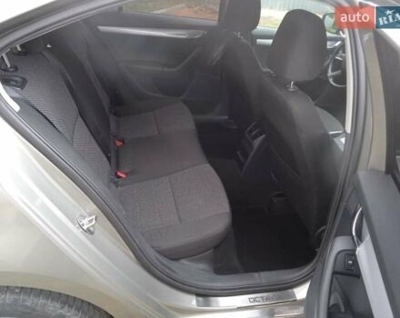 Бежевий Шкода Октавія, об'ємом двигуна 1.6 л та пробігом 160 тис. км за 9450 $, фото 14 на Automoto.ua