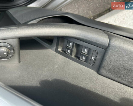 Бежевый Шкода Октавия, объемом двигателя 1.8 л и пробегом 231 тыс. км за 10900 $, фото 12 на Automoto.ua