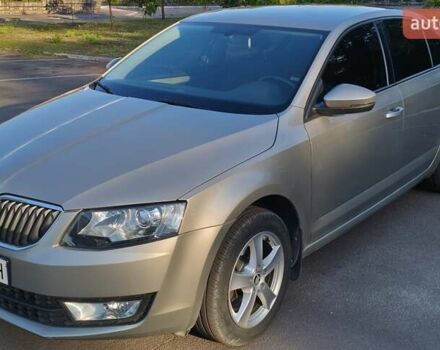 Бежевий Шкода Октавія, об'ємом двигуна 1.8 л та пробігом 211 тис. км за 12800 $, фото 1 на Automoto.ua