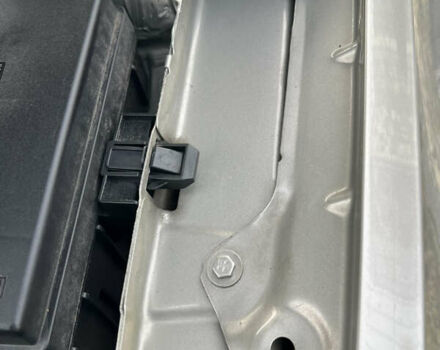 Бежевый Шкода Октавия, объемом двигателя 1.8 л и пробегом 231 тыс. км за 10900 $, фото 19 на Automoto.ua