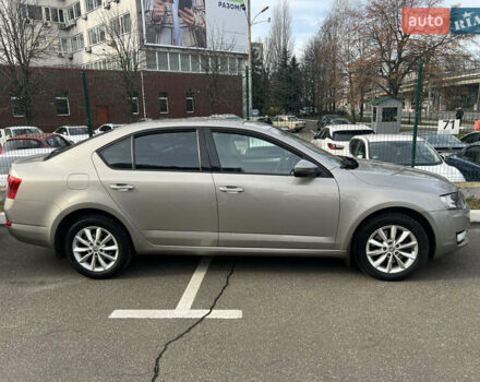 Бежевый Шкода Октавия, объемом двигателя 1.8 л и пробегом 231 тыс. км за 10900 $, фото 6 на Automoto.ua