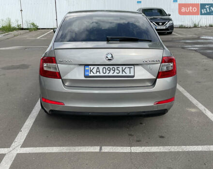 Шкода Октавия 2016 в Киеве на Automoto.ua Бежевый Шкода Октавия, объемом двигателя 1.8 л и пробегом 265 тыс. км за 11000 $, фото 1 на Automoto.ua