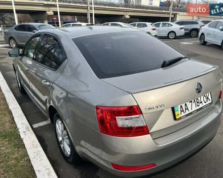 Бежевый Шкода Октавия, объемом двигателя 1.8 л и пробегом 231 тыс. км за 10900 $, фото 3 на Automoto.ua