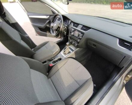 Бежевий Шкода Октавія, об'ємом двигуна 1.8 л та пробігом 211 тис. км за 12800 $, фото 6 на Automoto.ua
