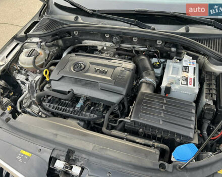 Бежевый Шкода Октавия, объемом двигателя 1.8 л и пробегом 231 тыс. км за 10900 $, фото 16 на Automoto.ua