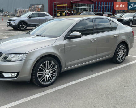 Шкода Октавия 2016 в Киеве на Automoto.ua Бежевый Шкода Октавия, объемом двигателя 1.8 л и пробегом 265 тыс. км за 11000 $, фото 4 на Automoto.ua