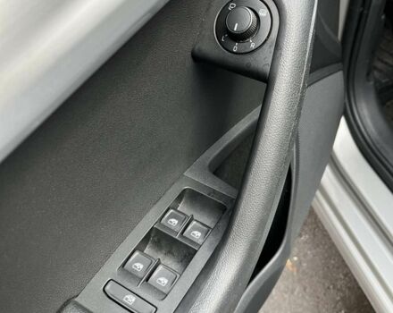 Бежевый Шкода Октавия, объемом двигателя 1.4 л и пробегом 137 тыс. км за 12600 $, фото 5 на Automoto.ua