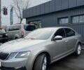 Бежевый Шкода Октавия, объемом двигателя 1.4 л и пробегом 137 тыс. км за 12600 $, фото 1 на Automoto.ua
