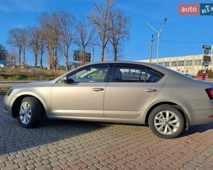 Бежевый Шкода Октавия, объемом двигателя 1.4 л и пробегом 57 тыс. км за 15500 $, фото 4 на Automoto.ua