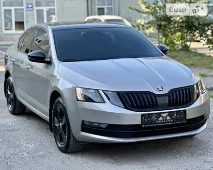 Бежевый Шкода Октавия, объемом двигателя 1.8 л и пробегом 156 тыс. км за 13500 $, фото 8 на Automoto.ua