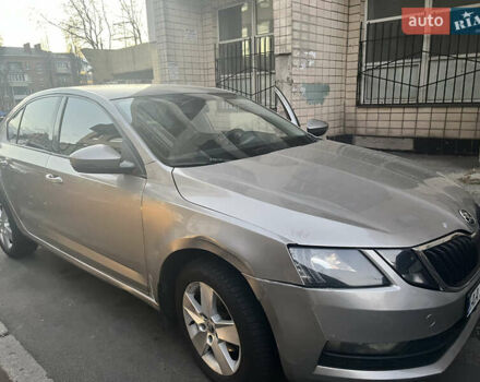 Бежевий Шкода Октавія, об'ємом двигуна 1.4 л та пробігом 160 тис. км за 12000 $, фото 2 на Automoto.ua