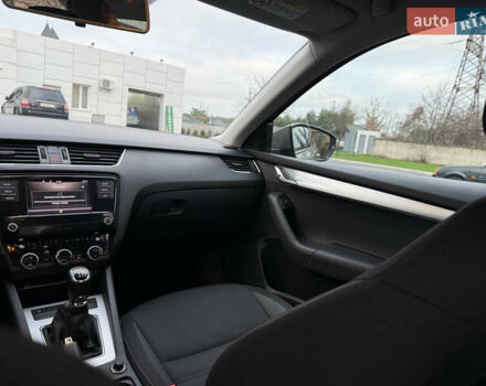 Бежевый Шкода Октавия, объемом двигателя 2 л и пробегом 105 тыс. км за 16950 $, фото 61 на Automoto.ua