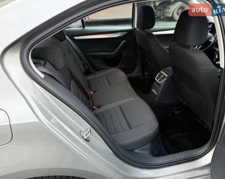 Бежевый Шкода Октавия, объемом двигателя 2 л и пробегом 105 тыс. км за 16950 $, фото 67 на Automoto.ua