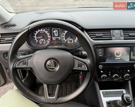 Бежевый Шкода Октавия, объемом двигателя 2 л и пробегом 105 тыс. км за 16950 $, фото 49 на Automoto.ua