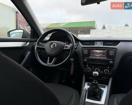 Бежевый Шкода Октавия, объемом двигателя 2 л и пробегом 105 тыс. км за 16950 $, фото 60 на Automoto.ua