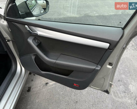 Бежевый Шкода Октавия, объемом двигателя 2 л и пробегом 105 тыс. км за 16950 $, фото 70 на Automoto.ua