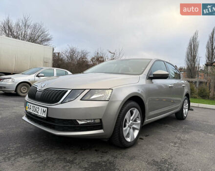 Бежевый Шкода Октавия, объемом двигателя 2 л и пробегом 105 тыс. км за 16950 $, фото 2 на Automoto.ua